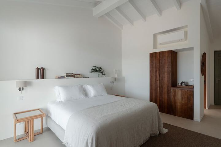 Room 21 of 84