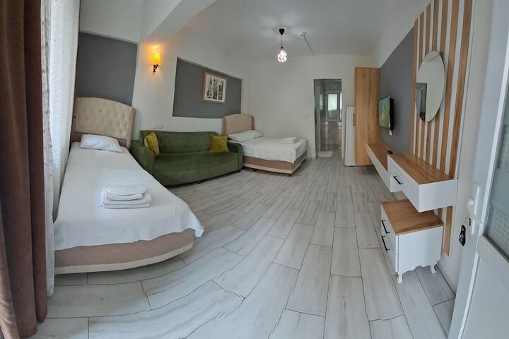 Room 5 of 46
