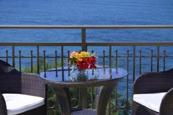 Ilyssion Beach Resort
