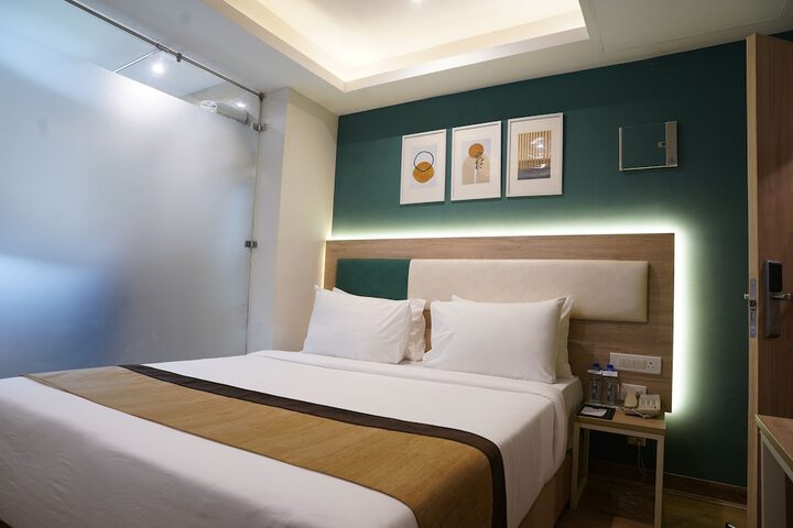 Room 21 of 54