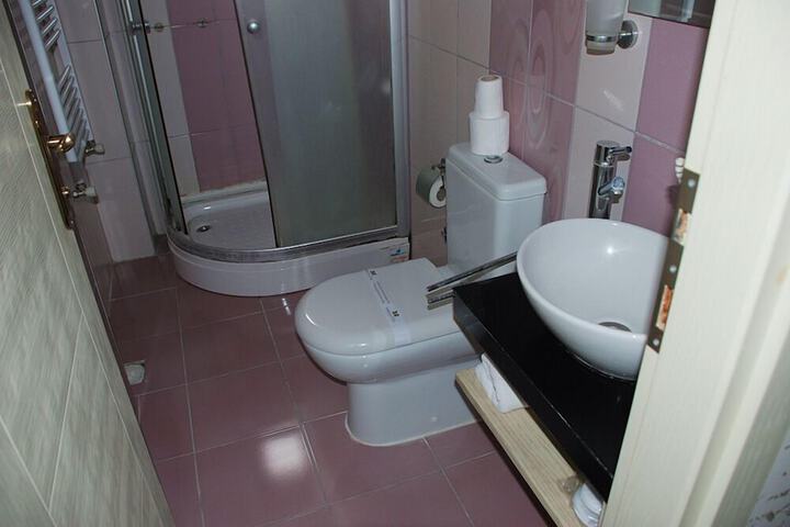 Room 40 of 69