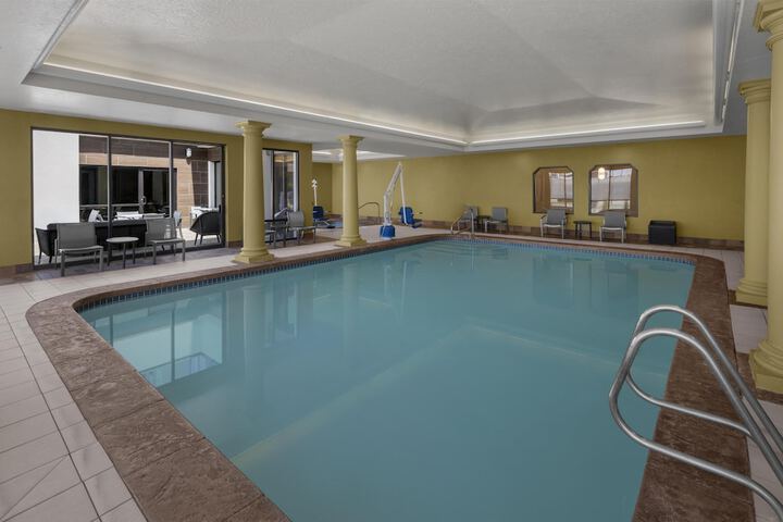 Pool 33 of 43