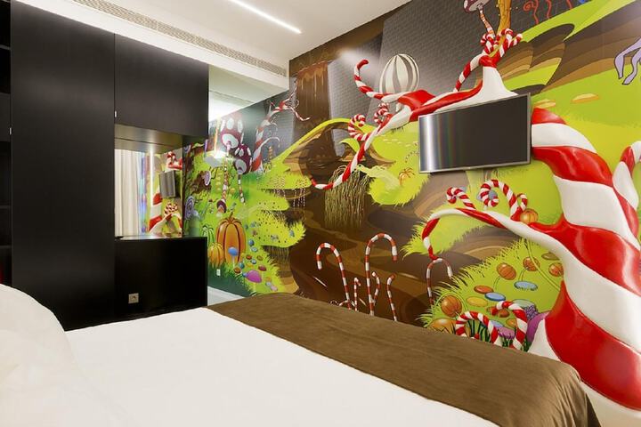 Room 18 of 55