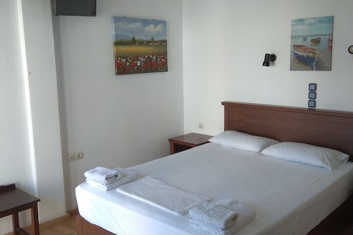 Room 9 of 70