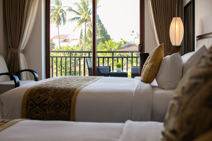 Room 40 of 122