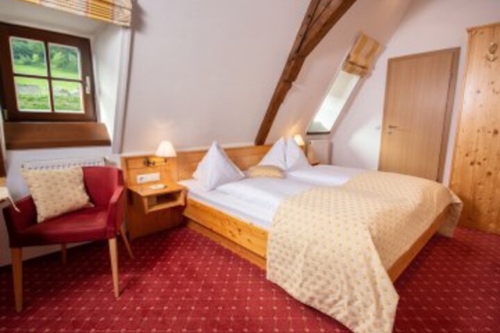 Room 8 of 26
