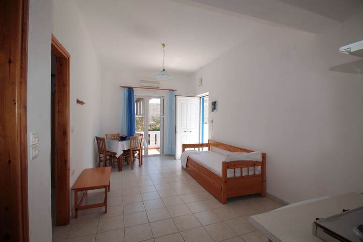 Room 4 of 71