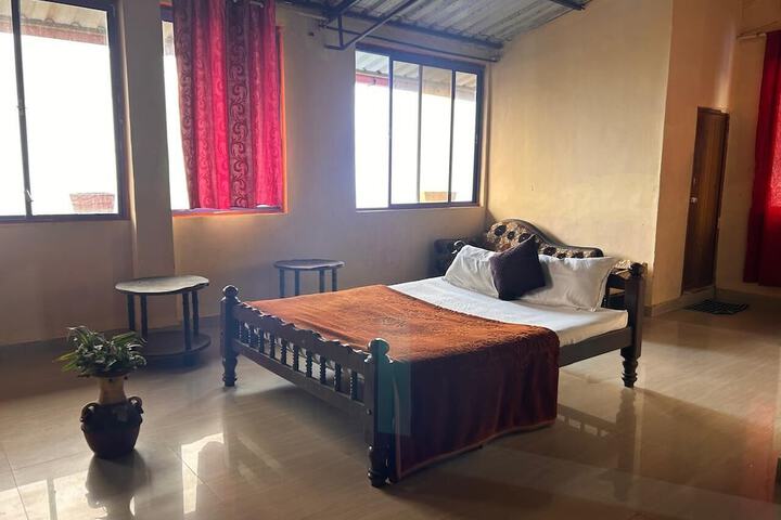 Room 8 of 29