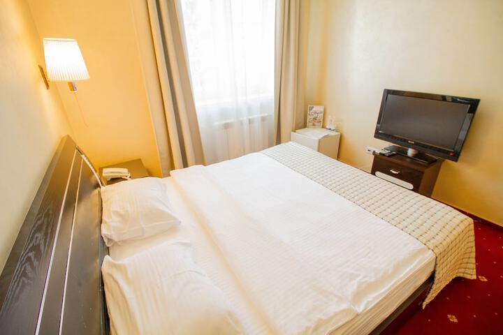 Room 3 of 39