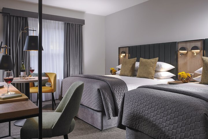 Room 14 of 62