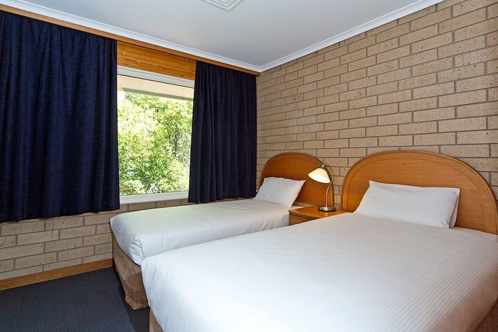 Room 8 of 71