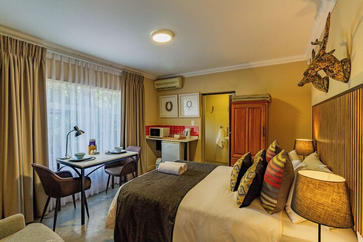 Room 3 of 42