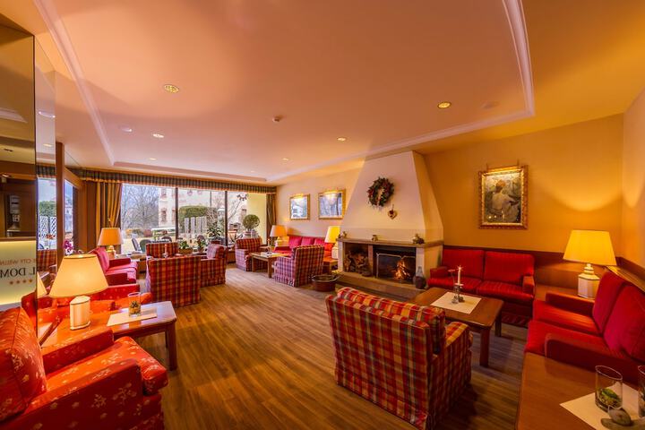 Hotel Lobby