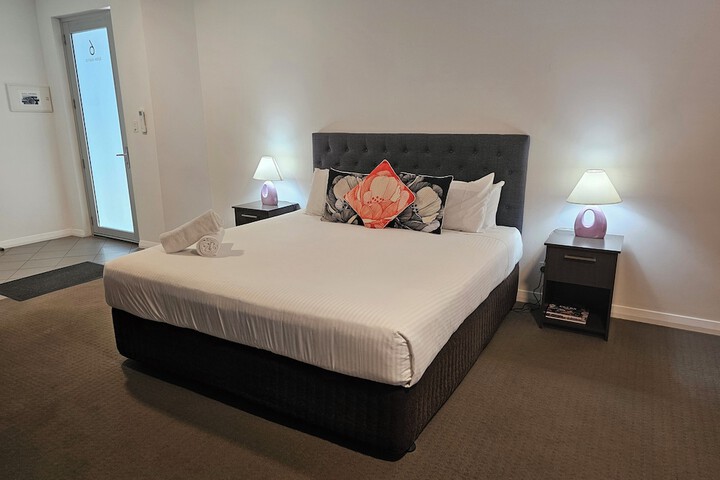 Room 16 of 84