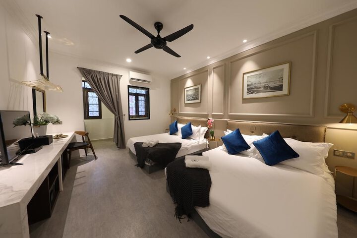 Room 11 of 47
