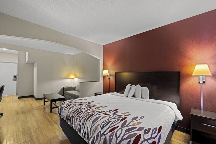Room 15 of 35