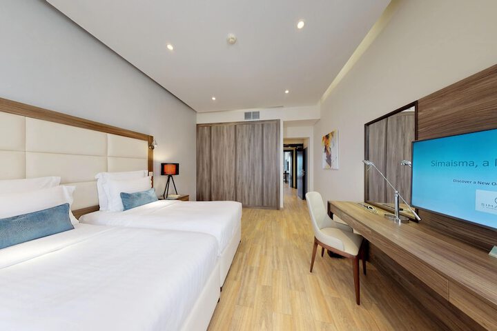 Room 16 of 182