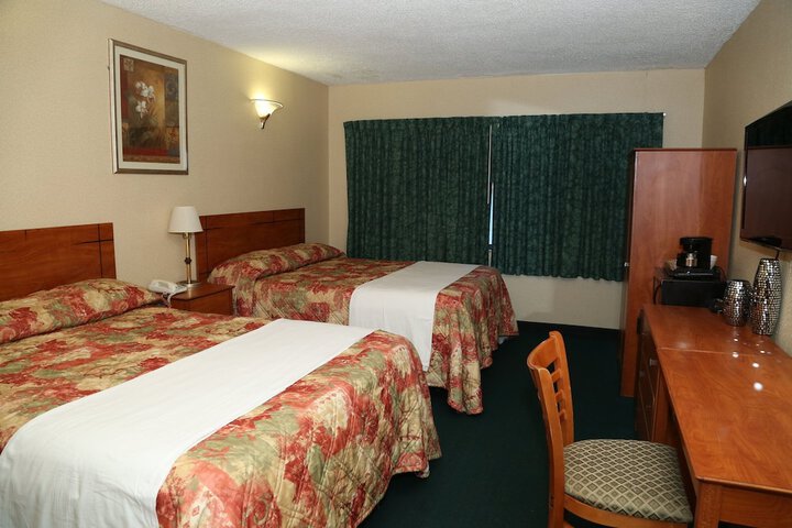 Room 9 of 37