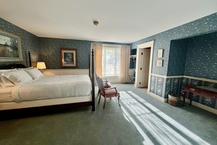 Room 28 of 84