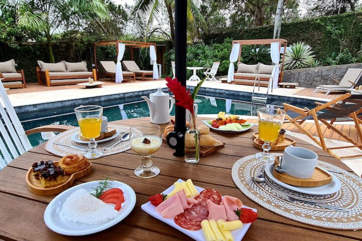 Breakfast/Coffee Service 118 of 142
