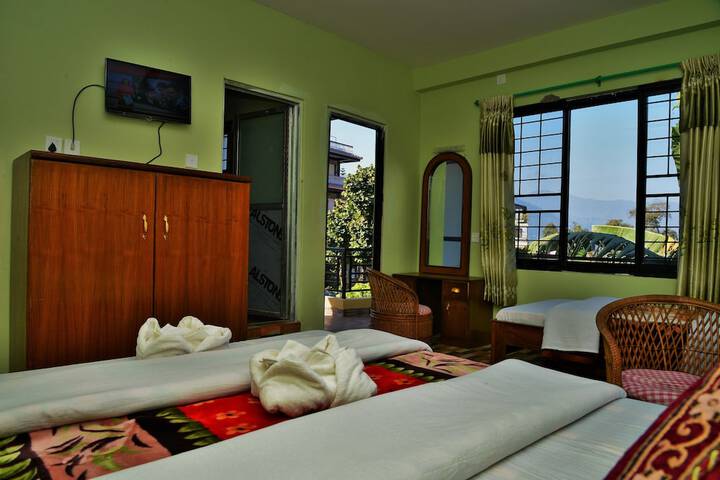 Room 7 of 36