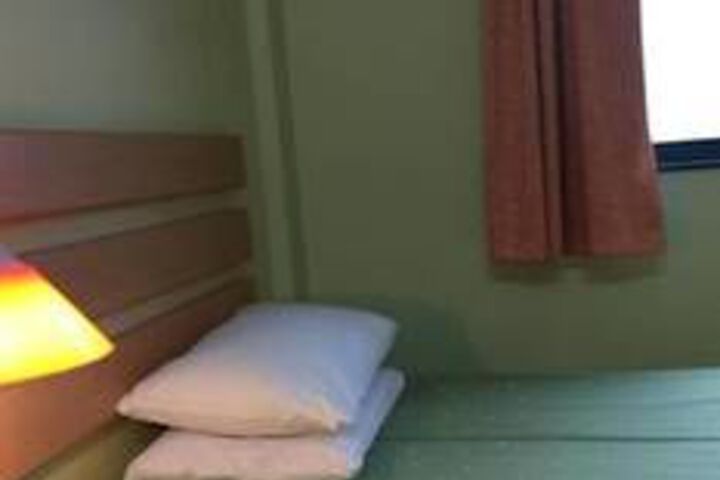 Room 14 of 31