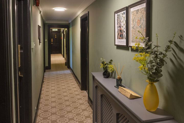 Ballroom/Hall 48 of 59