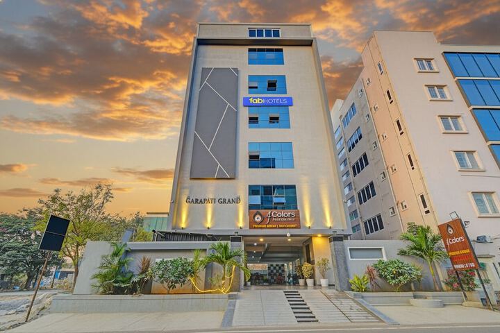 Fabhotel Garapati Grand