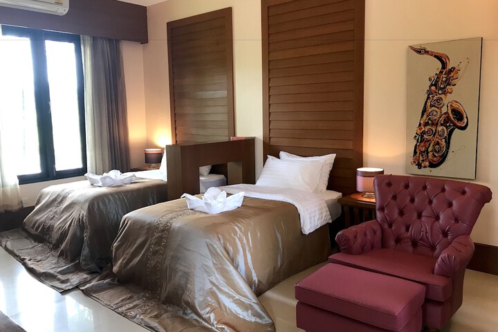 Room 9 of 51