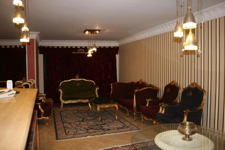 Lounge 19 of 28