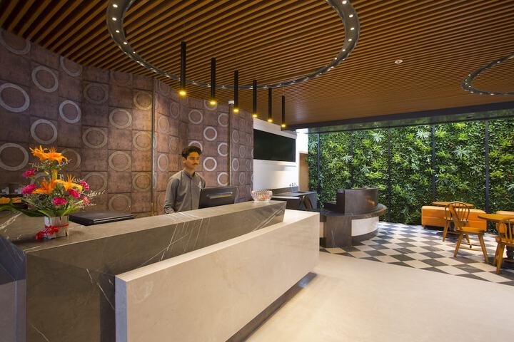 Hotel Interior 4 of 32