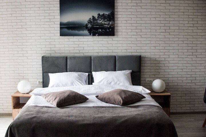 Room 14 of 66