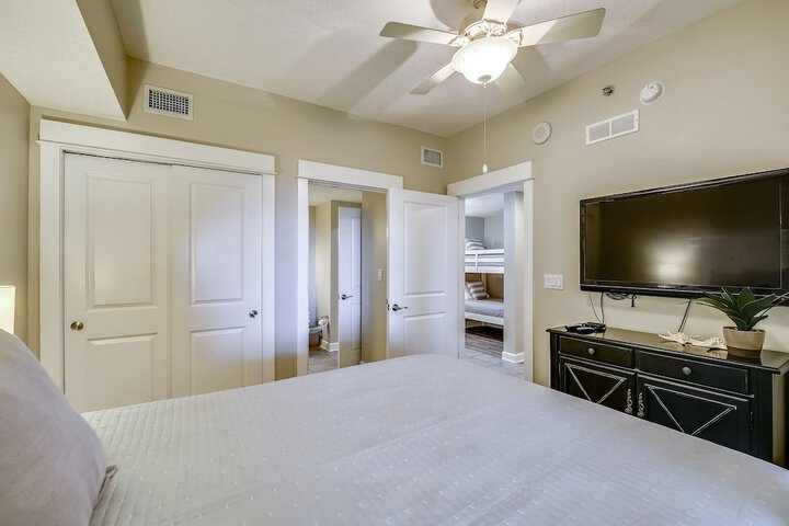 Room 20 of 308