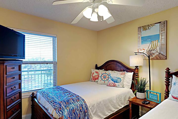 Room 2 of 21