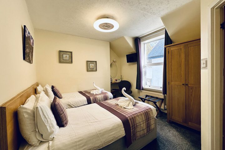 Room 26 of 61