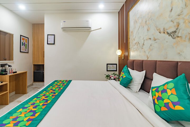 Room 27 of 75