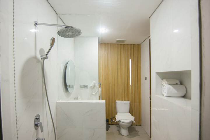 Room 42 of 73