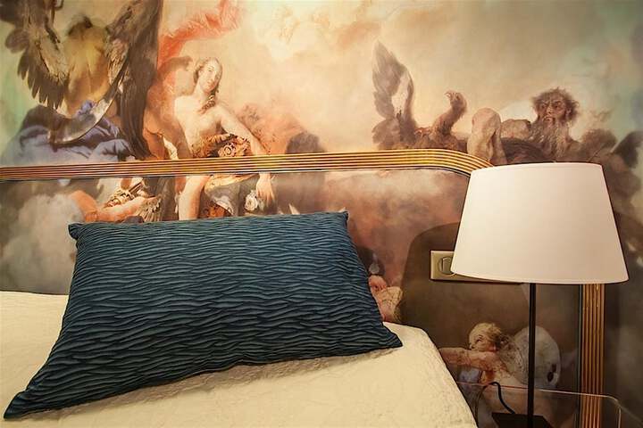 Room 19 of 105