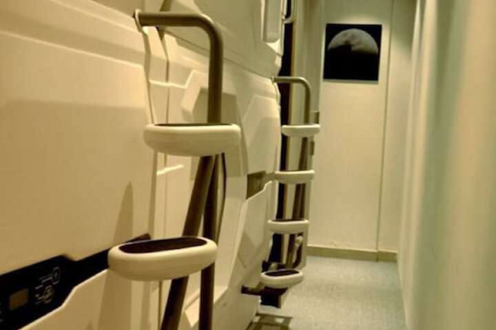 Room 8 of 26