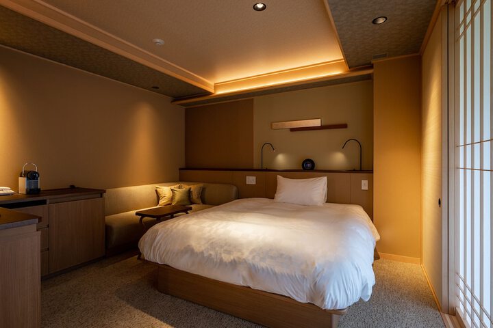 Room 10 of 79