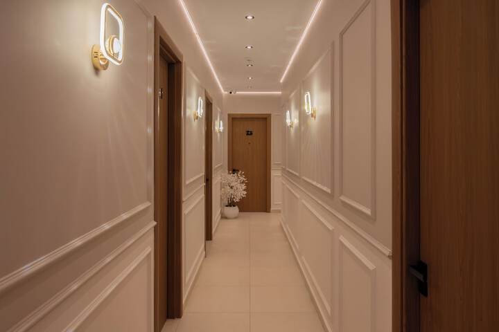 Hotel 44 of 44