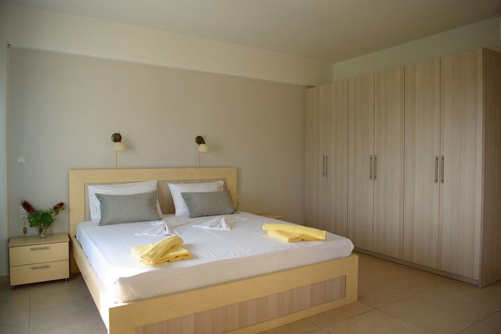 Room 2 of 15