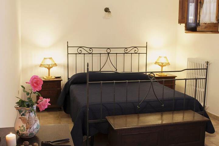 Room 4 of 42