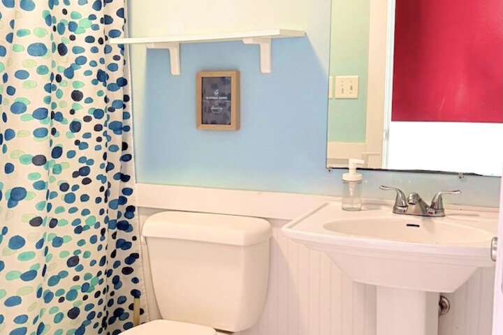 Clean Restrooms