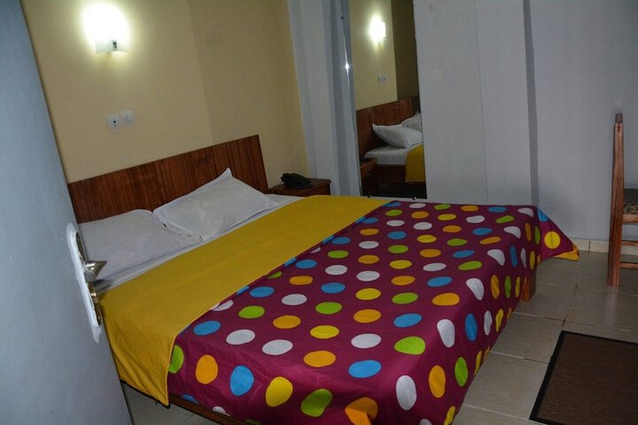 Room 18 of 23