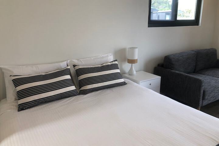 Room 3 of 27