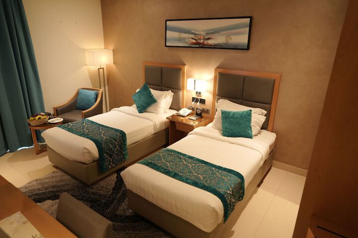 Room 12 of 70