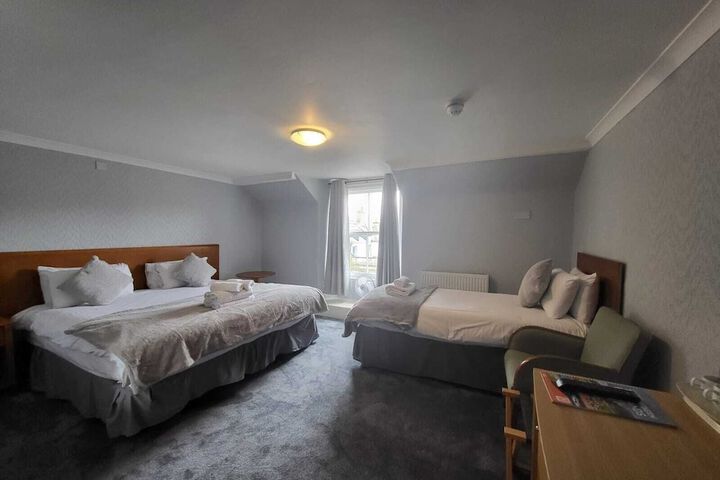 Room 44 of 72