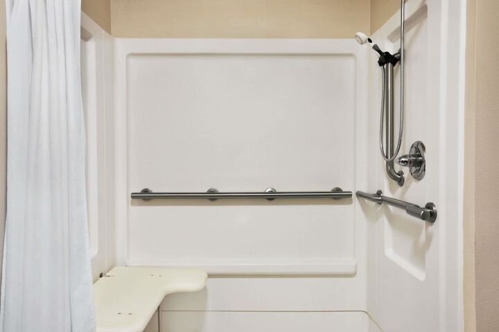 2 Double Beds Accessible Room (2 of 6)