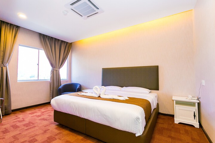 Room 43 of 90